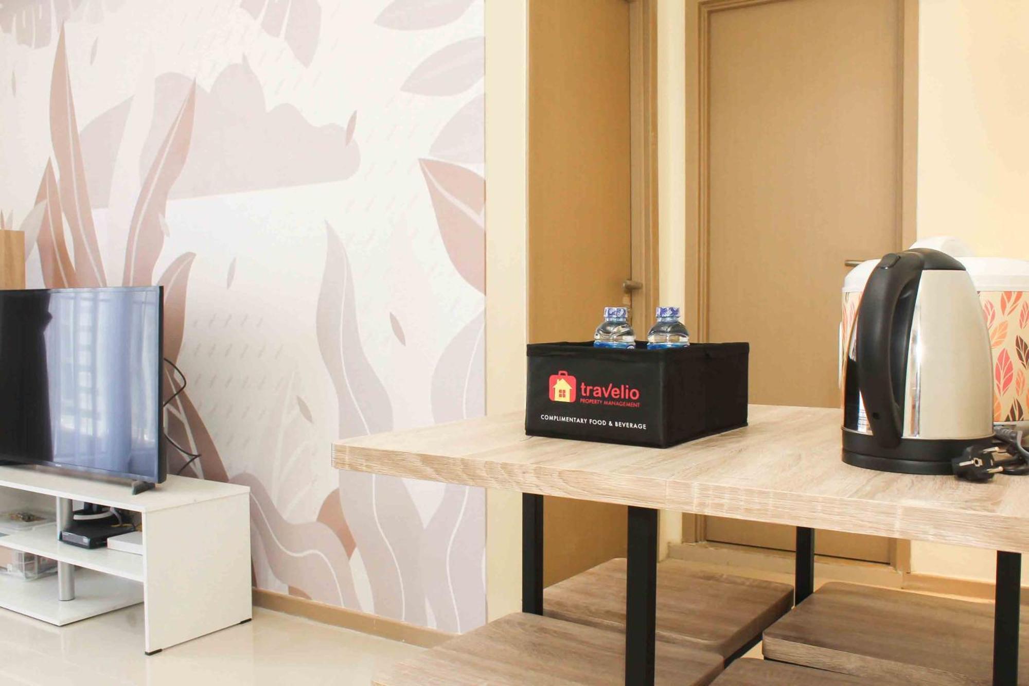 Good Place 2br Meikarta By Travelio Apartemen